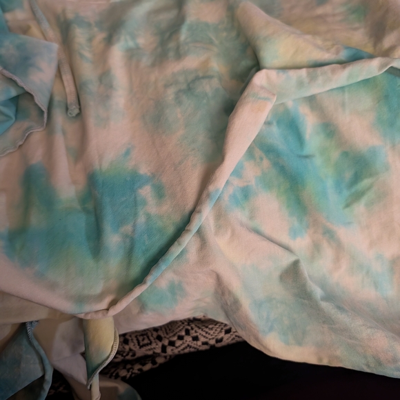 Current Mood Asymmetrical Dress in Green and Yellow - Picture 9 of 12